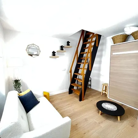 Duplex Serranos Lägenhet *